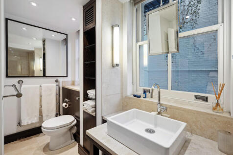 Flat D 12-12A Enn...