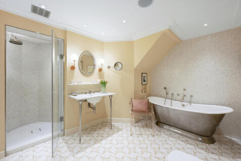 Knight Frank-1, 1...