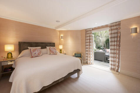 Knight Frank-1, 1...