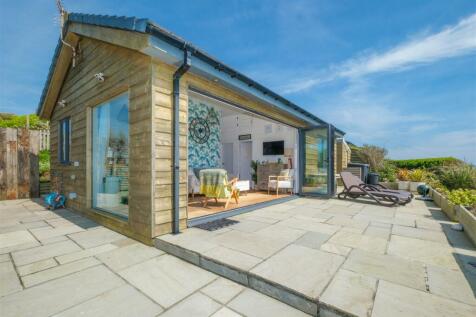 Parry_Omega_Whitsand_Bay-16.jpg