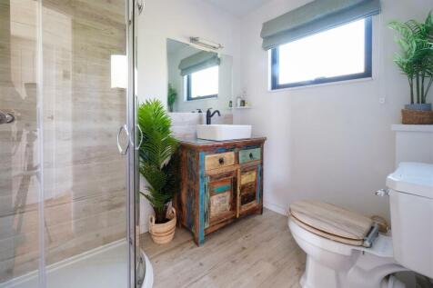 Parry_Omega_Whitsand_Bay-2.jpg