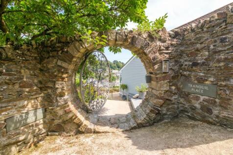 Parry Tranquil Place Looe45.JPG