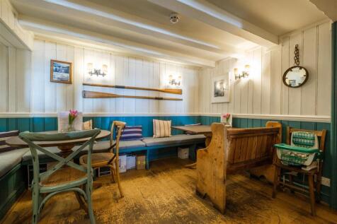 Parry_Devonport_Pub-10.jpg