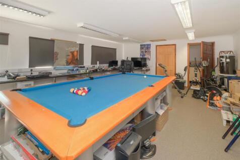 Parry Mercury Lodge PL14 5BQ-26.jpg