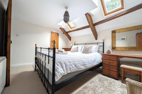 bed 1 a.jpg