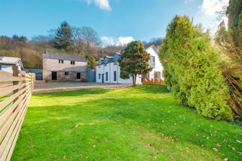 Parry Outside Landslooe Bridge Farm-5.jpg