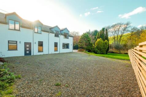 Parry Outside Landslooe Bridge Farm-6.jpg