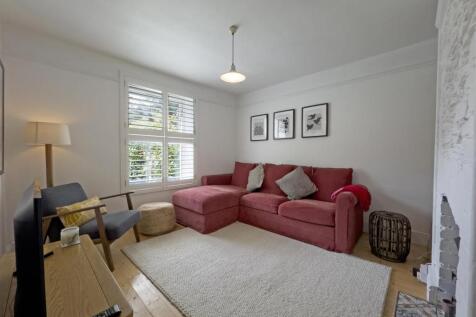 LivingRoom2.jpg