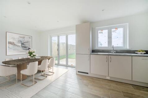 Dining Area.jpg
