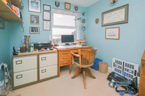 Parry_15 Dymond Court Saltash-12.jpg