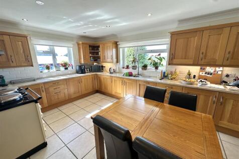 Kitchen / Diner