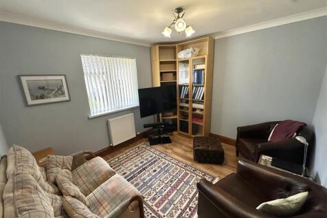 Sitting Room / Bedroom 4
