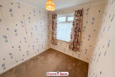 REAR SINGLE BEDROOM 2