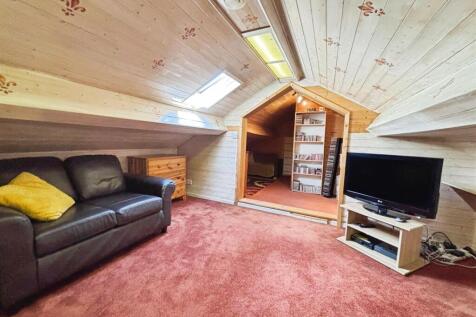 Loft Room/Occasional Bedroom