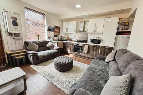 Kitchen/Living Room