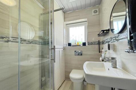 Downstairs Bathroom
