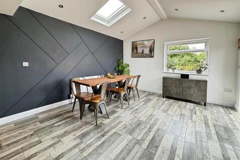 Kitchen/Family Room
