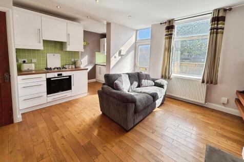 Kitchen/Living Area
