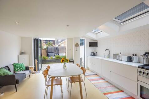 Kitchen/Dining Ro...