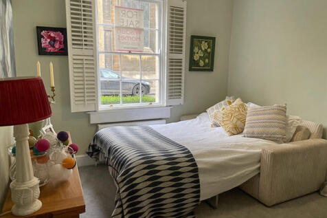 Bedroom 3 / Study
