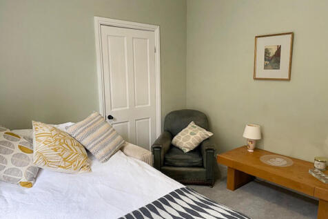 Bedroom 3 / Study