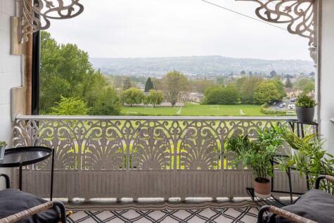Front Balcony wit...