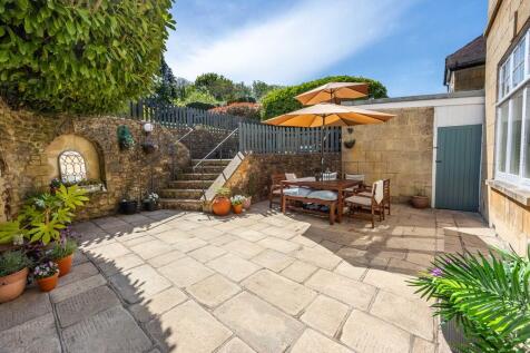  43 Engl Lane Ext...