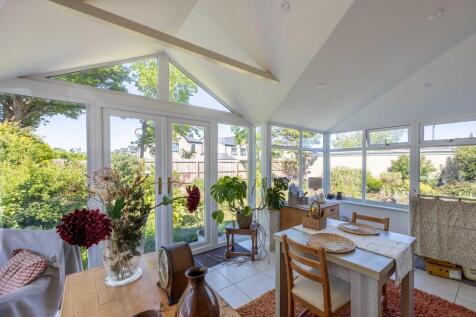 Dining / Sunroom