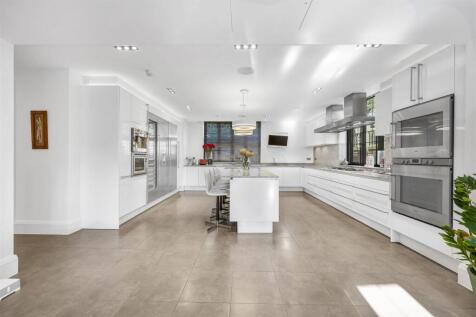 KITCHEN2 (2).jpg