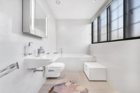BATHROOM5.jpg