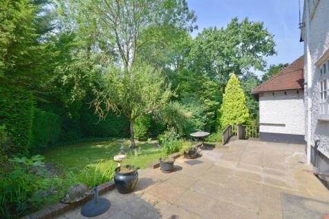garden_patio.jpg