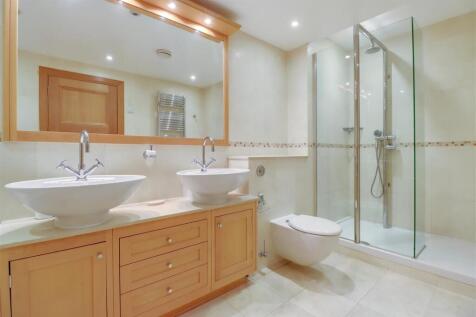 ENSUITE BED2 V2.jpg