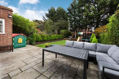 NEW_D0407 14 widecombe way  terr_800px.jpg