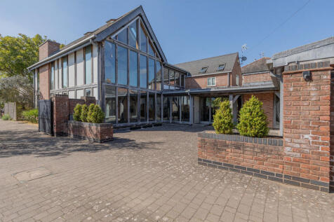 Property Image 4