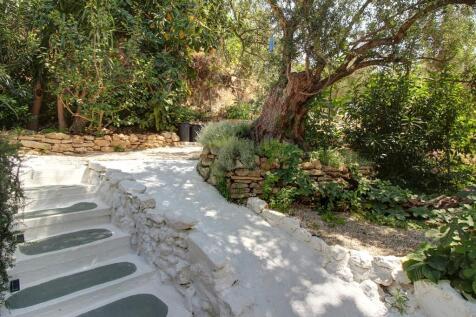 Property Image 100