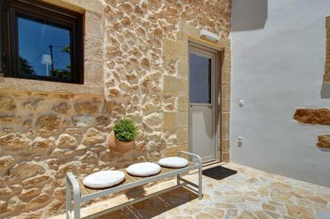 Property Image 100