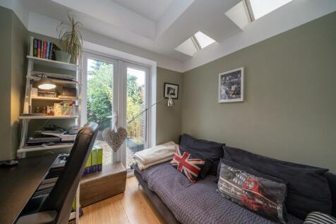 121-Marshalswick-Lane-01843.jpg