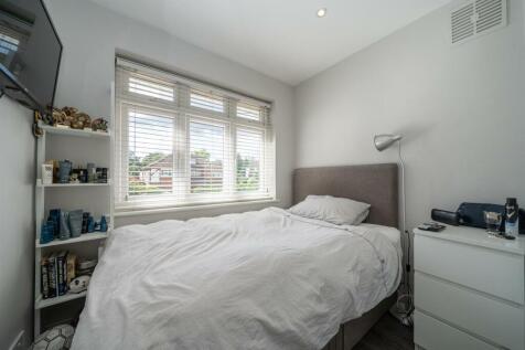 121-Marshalswick-Lane-01803.jpg