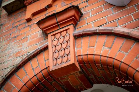 241028 - 61 Carlisle Avenue, St Albans - 31 [WM].j