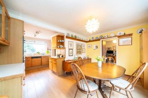 2A-Langley-Crescent-1015.jpg