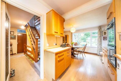 2A-Langley-Crescent-1013.jpg