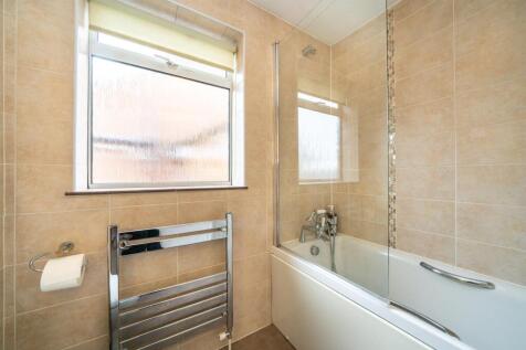 2A-Langley-Crescent-1031.jpg