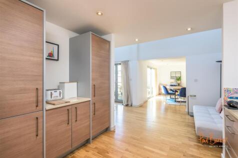 220401 - 6 Grange Street Mews - 08 [WM].jpg
