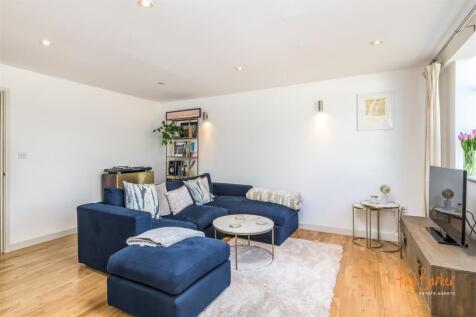 220401 - 6 Grange Street Mews - 11 [WM].jpg