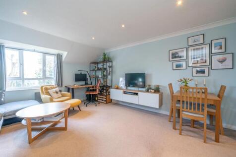 38-Brooklands-Court-9232.jpg
