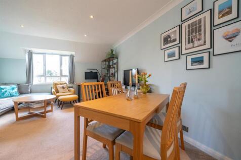38-Brooklands-Court-9267.jpg