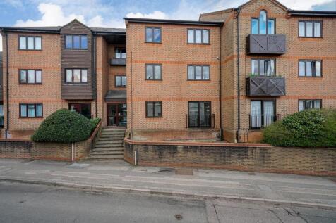 14-Chatsworth-Court-2.jpg
