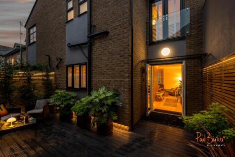 240906 - 8 Grange Street, St Albans - 33 [WM].jpg