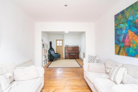 73-Woodland-Drive-7137.jpg