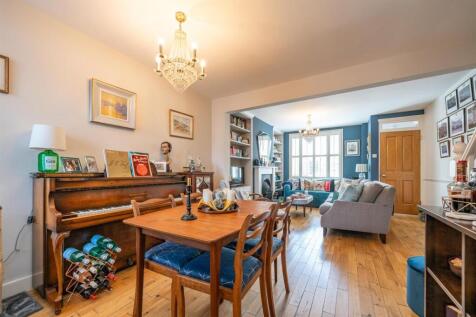 36-Bernard-Street-7300.jpg